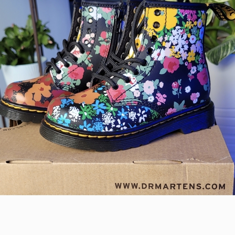 Dr. Martens Kids Floral Boots - Black and Multicolor